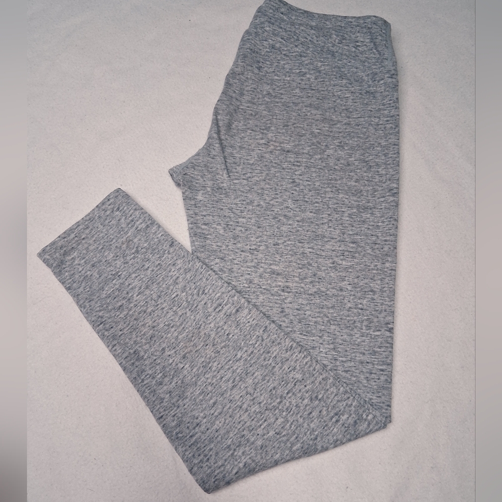 4/20$➡️Windriver Womens Heathered Gray Leggings